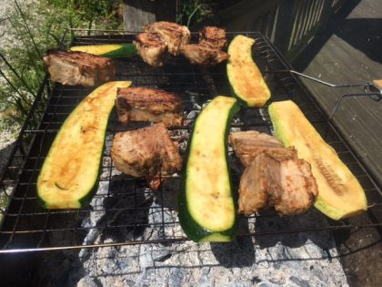 travers de porc et courgettes bbq