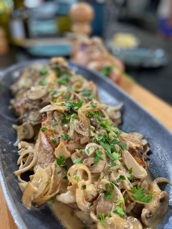 Ma recette de côtes de veau aux champignons et à la crème - Laurent
