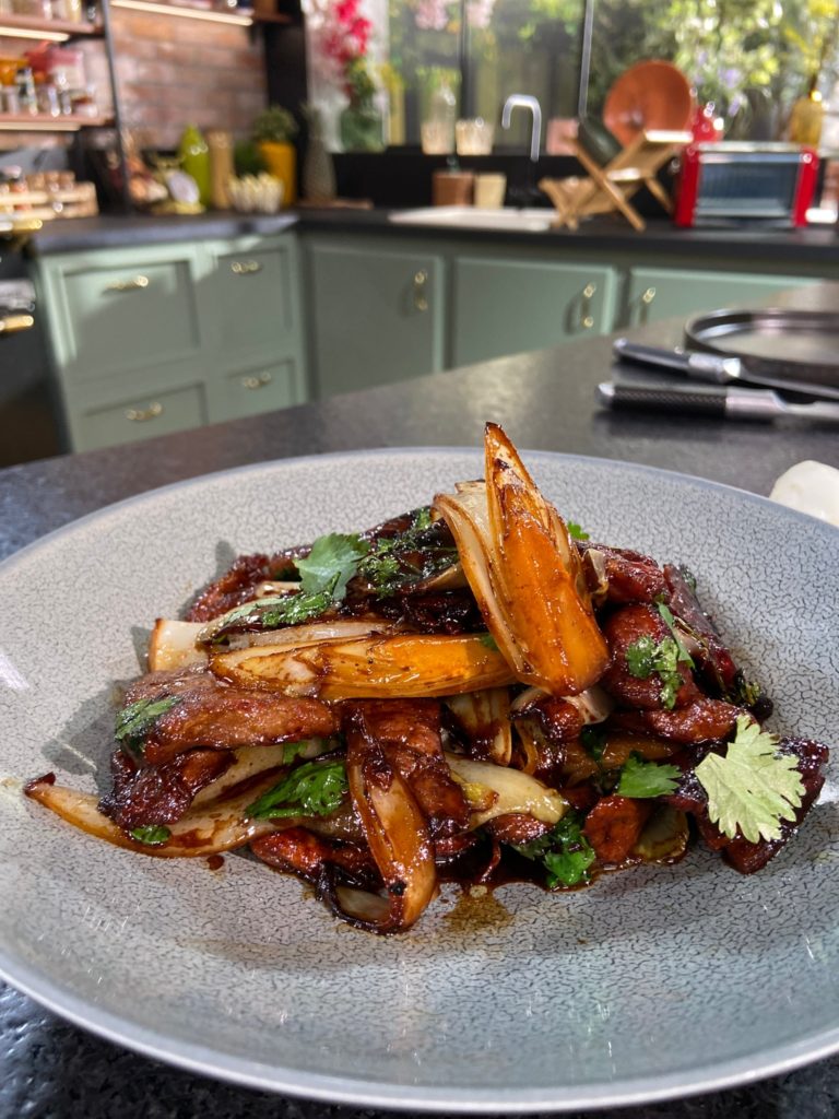 Ma recette de wok d&amp;#39;echine de porc et endives - Laurent Mariotte