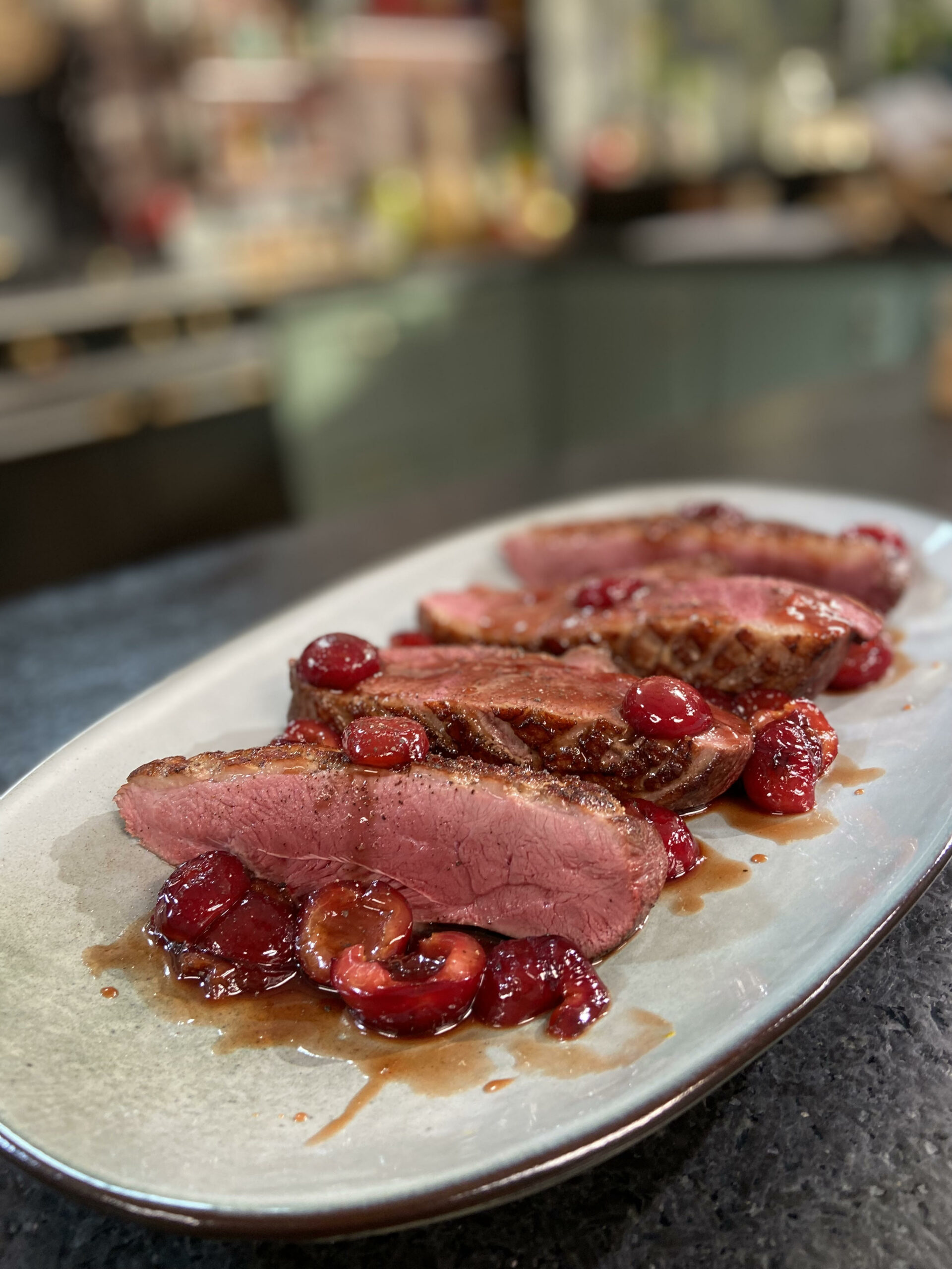 Ma recette de magret de canard aux cerises - Laurent Mariotte