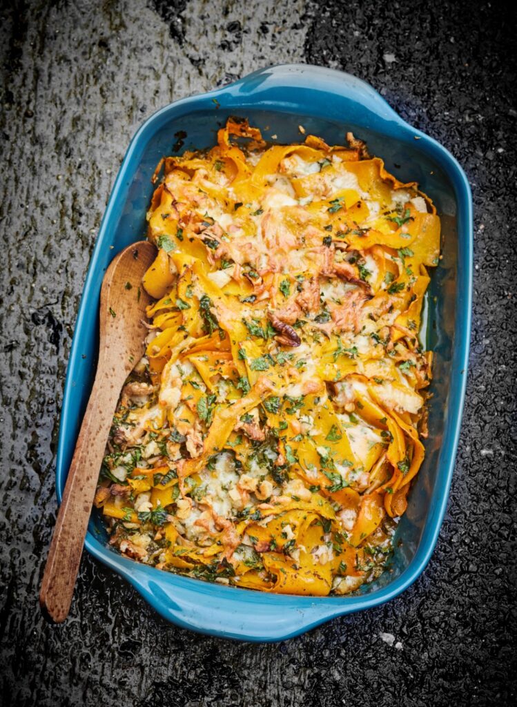 L’image actuelle n’a pas de texte alternatif. Le nom du fichier est : gratin-de-courge-scamorza.jpeg