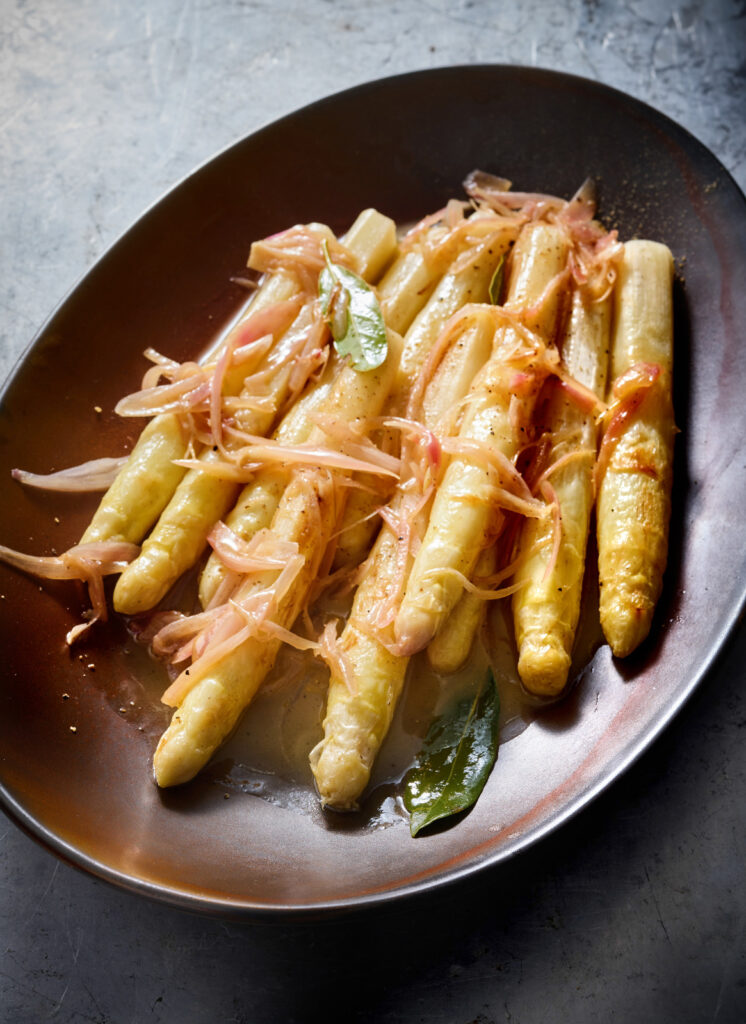 L’image actuelle n’a pas de texte alternatif. Le nom du fichier est : asperge-blayais.jpeg